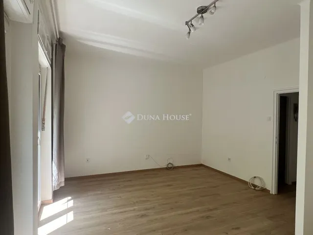 Eladó lakás Budapest II. kerület, Guyon köz 27 nm