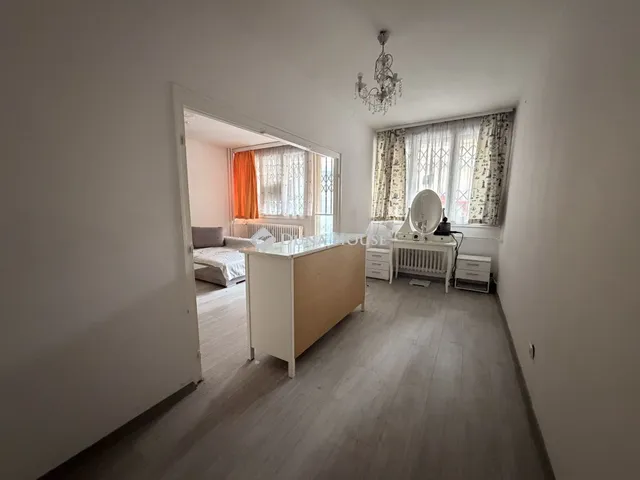 Eladó lakás Budapest II. kerület, Horvát utca 71 nm