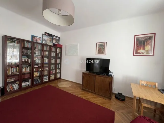 Eladó lakás Budapest III. kerület, Bécsi út 73 nm