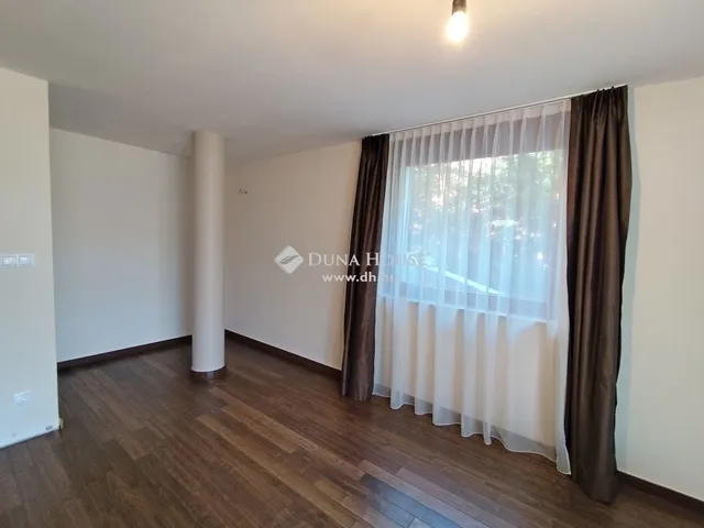 Eladó ház Telki 344 nm