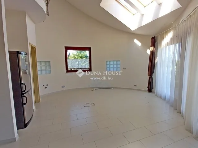 Eladó ház Telki 344 nm
