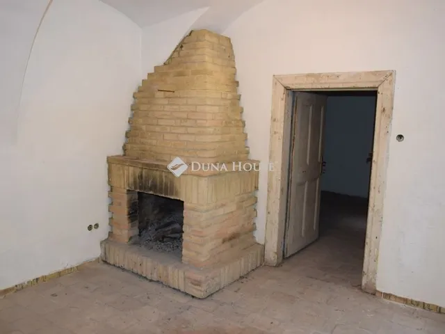 Eladó ház Szentendre 590 nm
