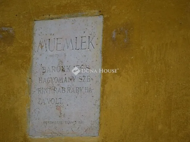 Eladó ház Szentendre 590 nm