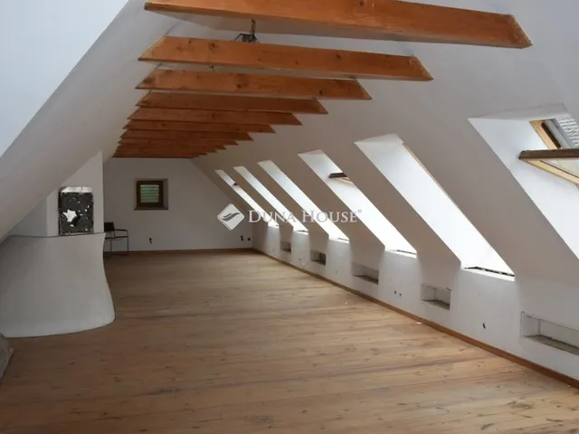 Eladó ház Szentendre 590 nm