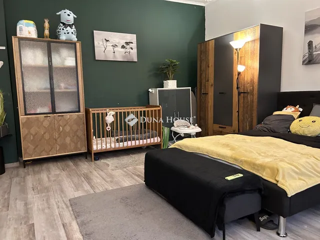 Eladó ház Komárom 54 nm