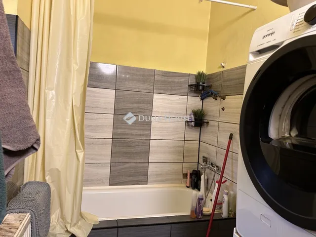 Eladó ház Komárom, Koppány vezér utca 54 nm