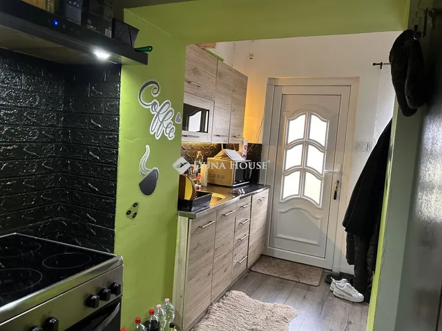 Eladó ház Komárom, Koppány vezér utca 54 nm