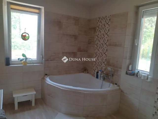 Eladó ház Komárom, Levél utca 100 nm