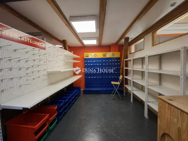 Eladó ház Szentendre, Sztaravodai út 215 nm