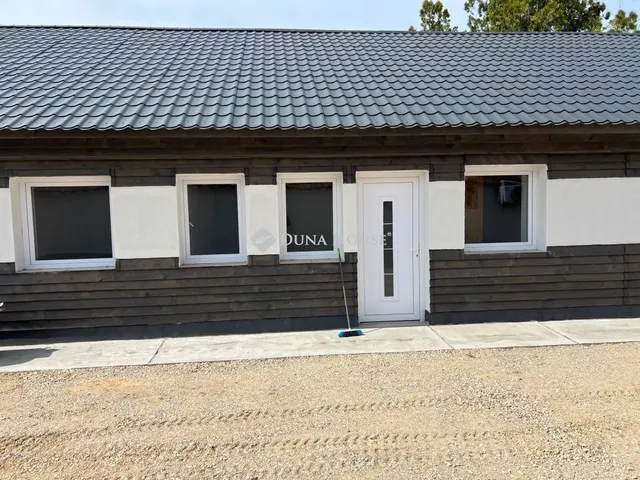 Eladó ház Neszmély 94 nm