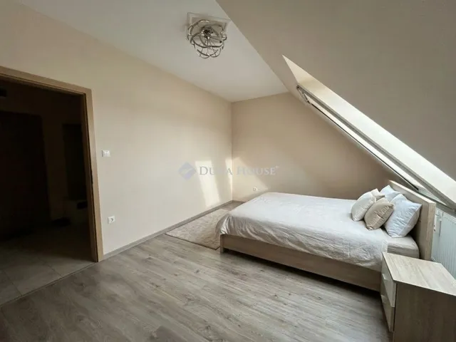 Eladó lakás Komárom, Laktanya köz 66 nm