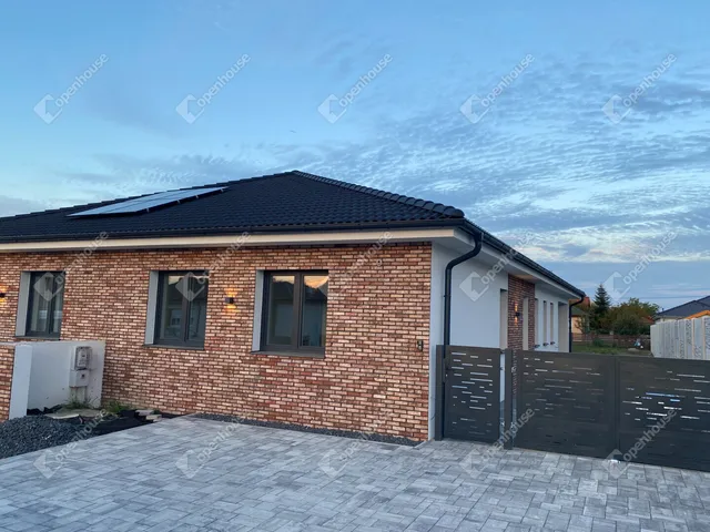 Eladó ház Hédervár 100 nm