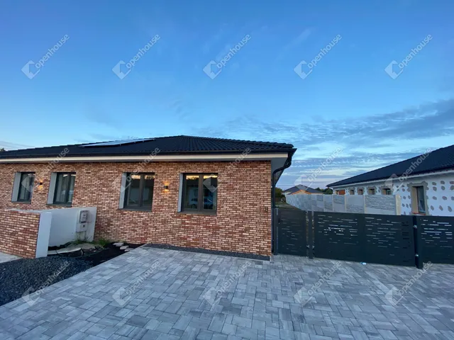 Eladó ház Hédervár 100 nm