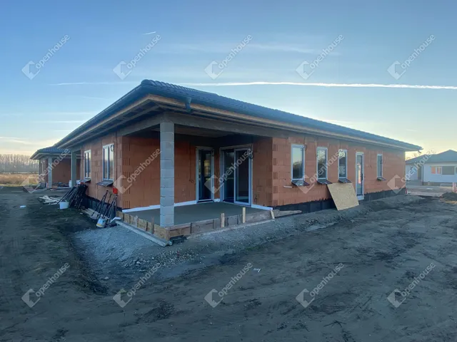 Eladó ház Hédervár 100 nm