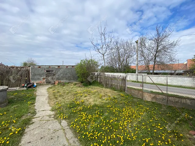 Eladó ház Barbacs 86 nm