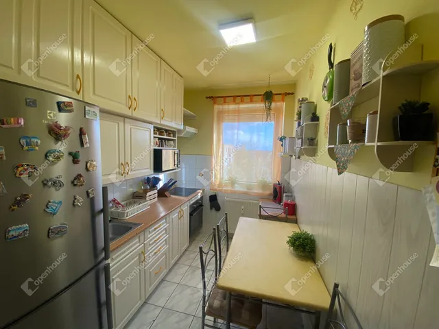 Eladó lakás Mosonmagyaróvár, Városközpont 63 nm