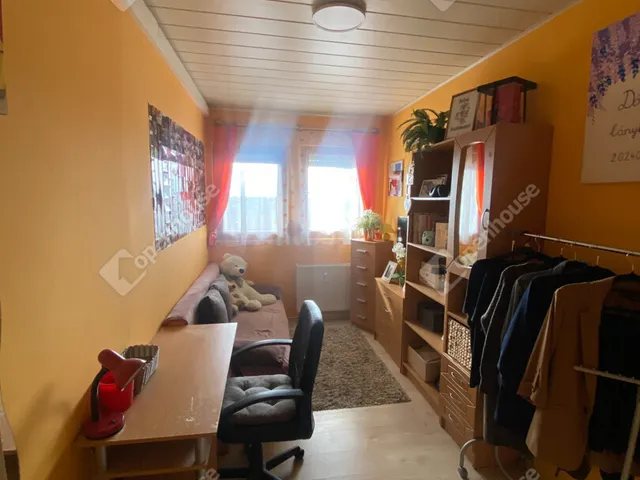 Eladó lakás Mosonmagyaróvár, Városközpont 63 nm