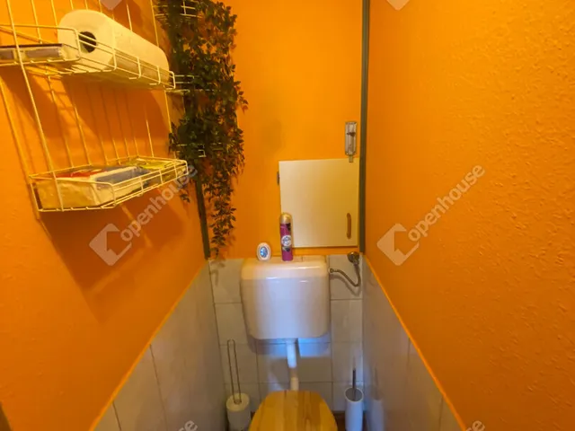 Eladó lakás Mosonmagyaróvár, Városközpont 63 nm