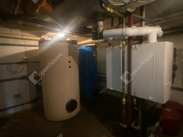 Eladó lakás Mosonmagyaróvár, Városközpont 63 nm