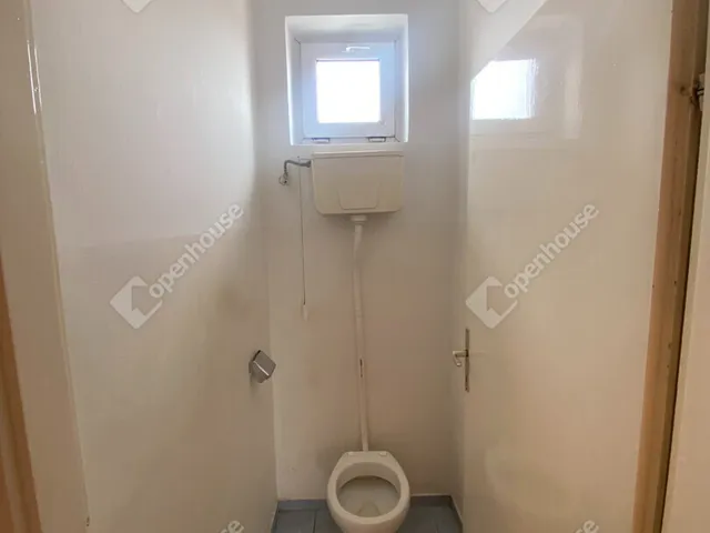 Eladó ház Dunakiliti 240 nm