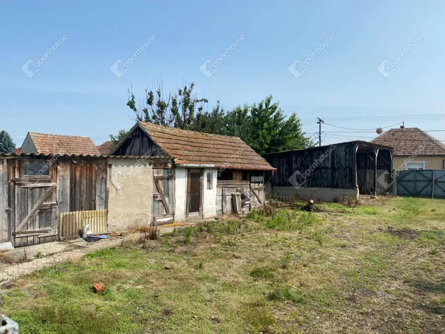 Eladó ház Acsalag 118 nm