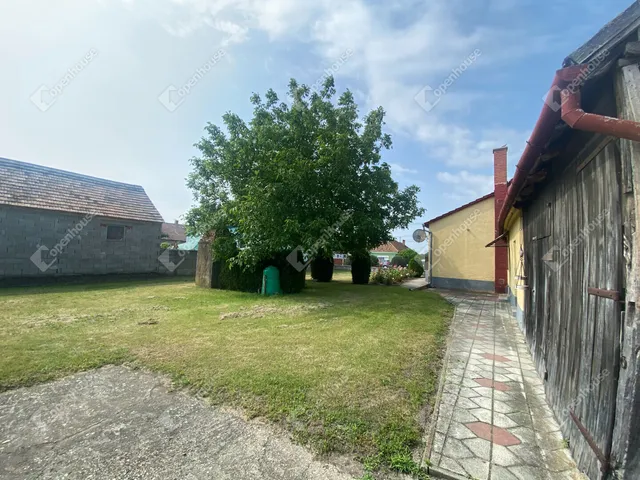 Eladó ház Acsalag 118 nm