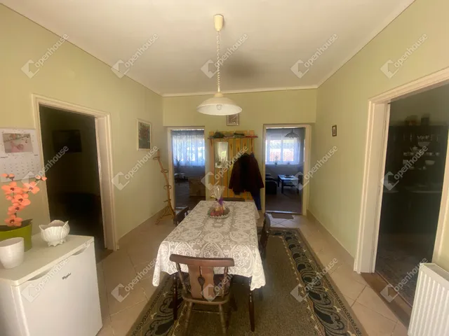 Eladó ház Darnózseli 150 nm