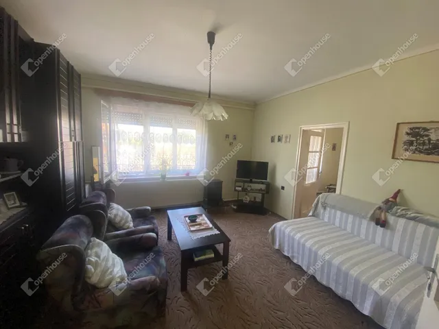 Eladó ház Darnózseli 150 nm