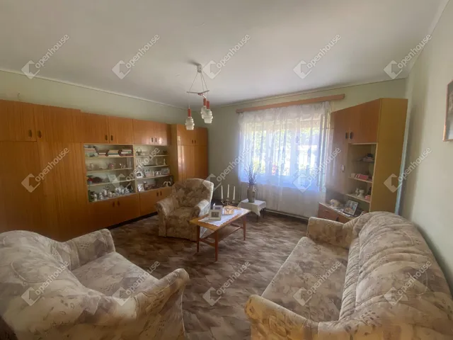 Eladó ház Darnózseli 150 nm