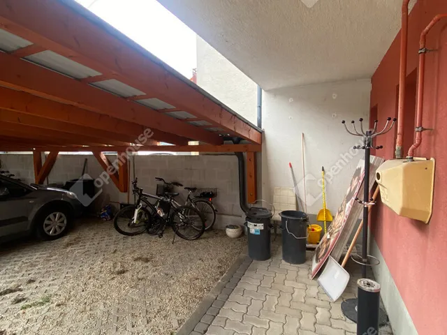 Kiadó kereskedelmi és ipari ingatlan Mosonmagyaróvár 43 nm