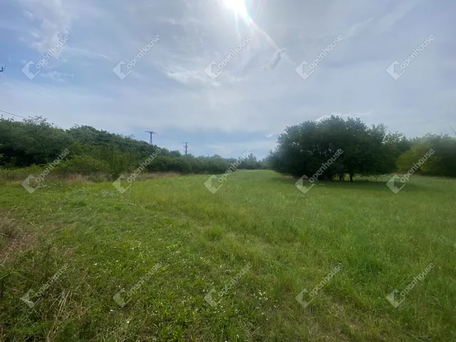 Eladó telek Hegyeshalom 1026 nm