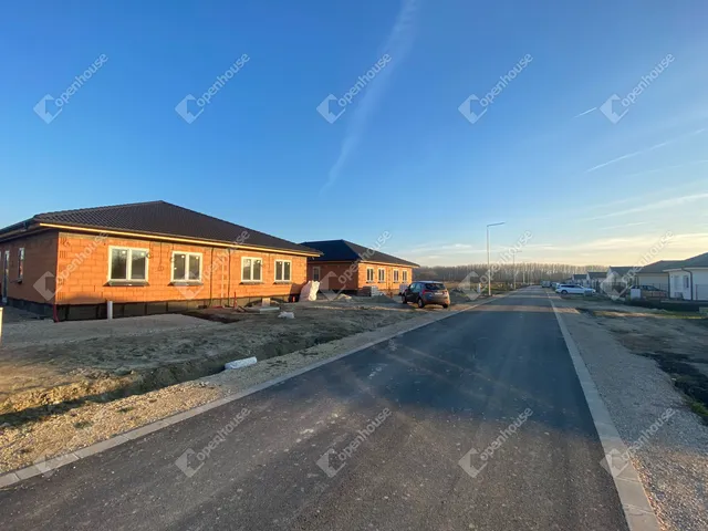 Eladó ház Hédervár 100 nm