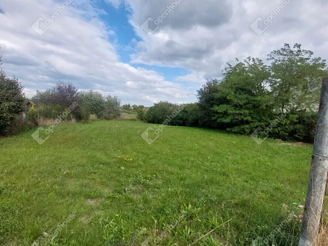 Eladó telek Rábacsécsény 3049 nm