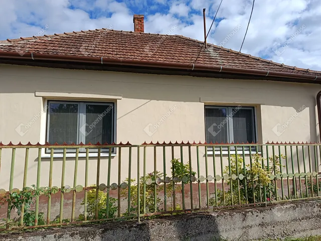 Eladó ház Maglóca 93 nm