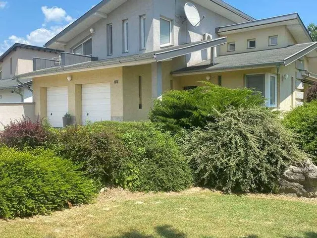 Eladó ház Alsópáhok 200 nm