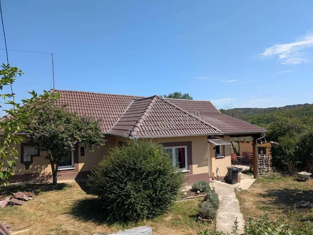 Eladó ház Egeraracsa, Fő utca 70 nm