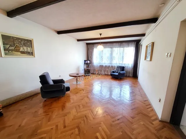Eladó lakás Zalaegerszeg, Belváros, Mártírok útja 102 nm