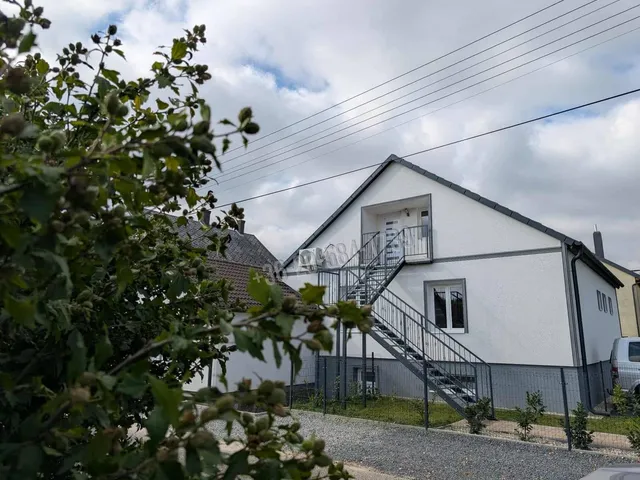 Eladó lakás Sármellék 60 nm