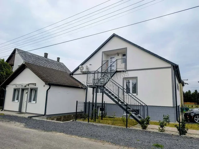 Eladó lakás Sármellék 60 nm