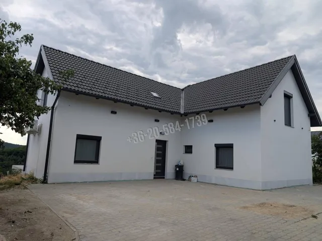 Eladó ház Zalaszentgrót 218 nm