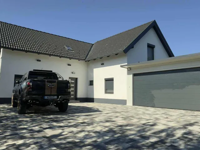 Eladó ház Zalaszentgrót 218 nm