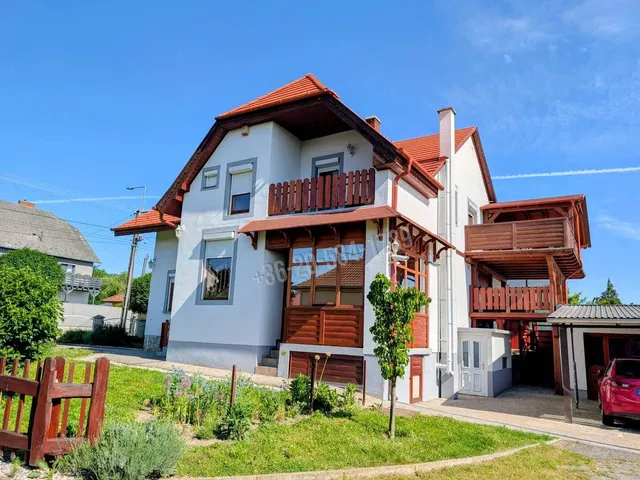 Eladó ház Zalaapáti 255 nm