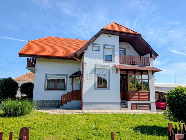 Eladó ház Zalaapáti, Jókai Mór utca 255 nm