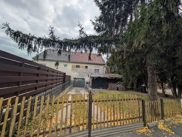 Eladó ház Keszthely, Tapolcai út 113 nm
