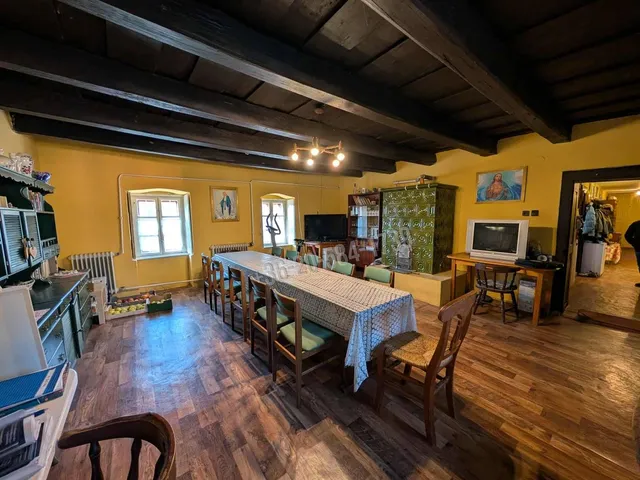 Eladó ház Karmacs, Kisfaludy Sándor utca 204 nm