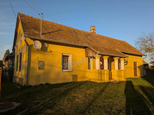 Eladó ház Somogyzsitfa, Mártírok utca 55 nm