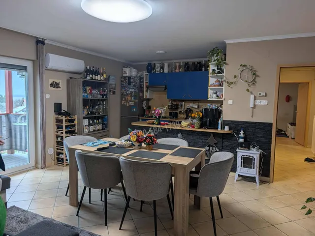 Eladó lakás Sármellék 72 nm