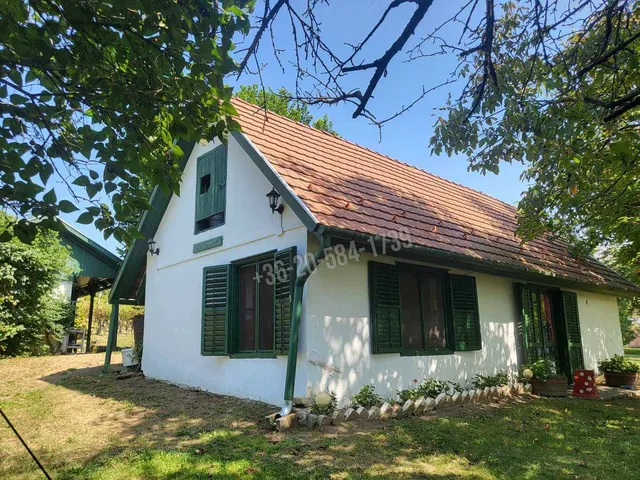 Eladó üdülő és hétvégi ház Várvölgy, Muskotály 43 nm