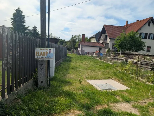Eladó telek Gyenesdiás
