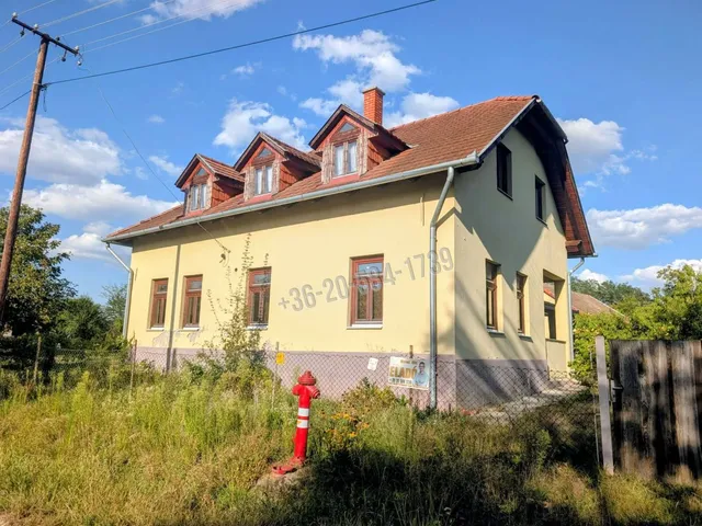 Eladó ház Mikekarácsonyfa 140 nm